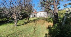 Pequeño Chalet Colonial a Reciclar – Zona centro