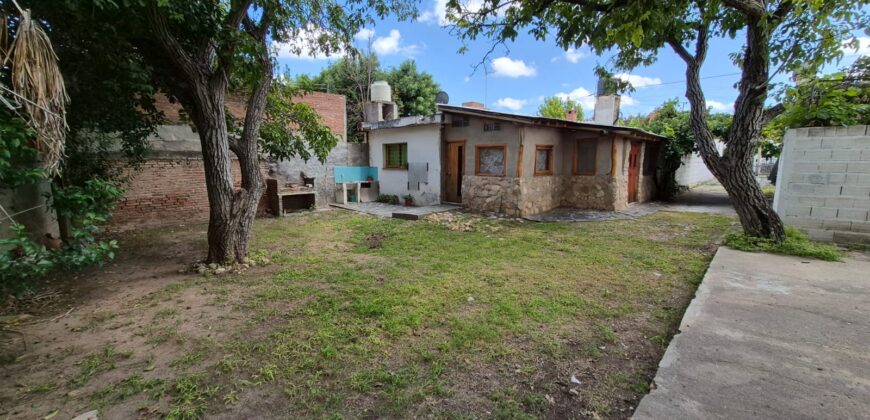 Viviendas Céntricas, Hermoso Parque, Detalles a Reciclar