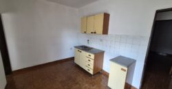 Viviendas Céntricas, Hermoso Parque, Detalles a Reciclar