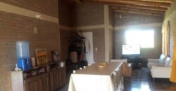 Amplia Vivienda de 3 Dormitorios con Hermosa Vista Panorámica.