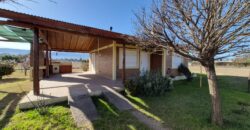 Amplia Vivienda con Pileta. Vista Única. Amplio Parque
