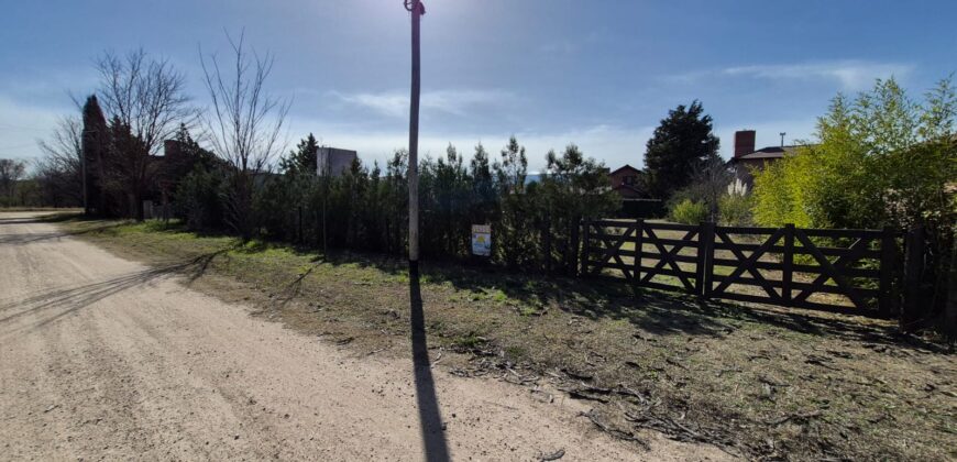 Hermoso Lote: Pequeño Barrio Altamente Residencial